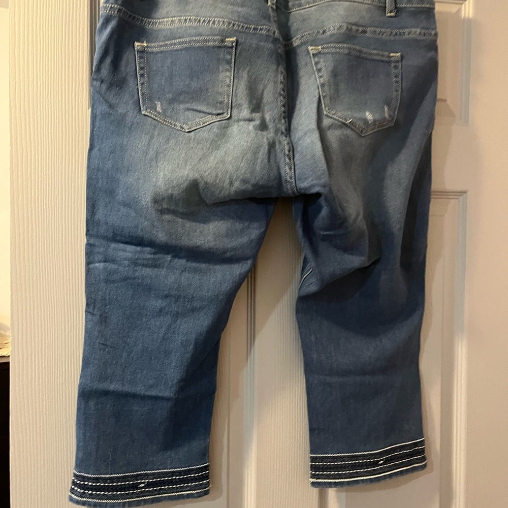 Blue Relaxed Fit Capris with Distressed Details - Picture 4 of 4